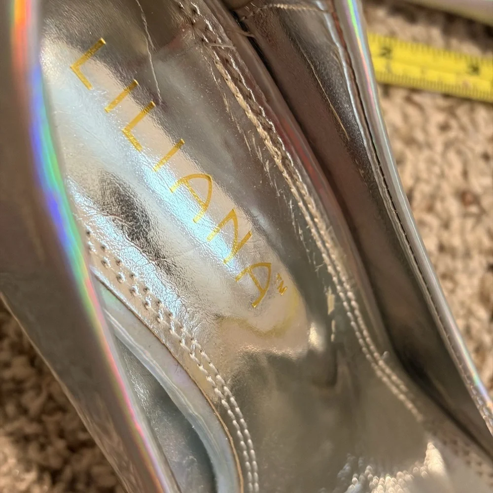 Liliana shine these